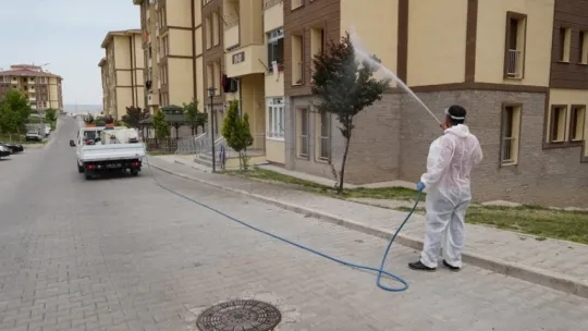 TOKİ'de toplu temizlik çalışması yapıldı