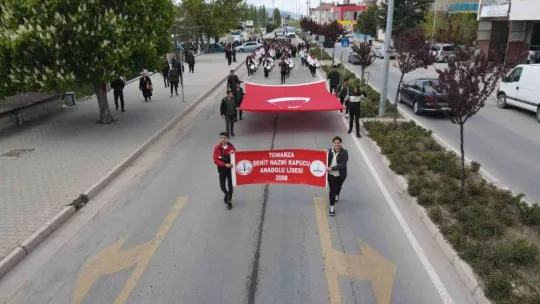 Tomarza'da 'Gençlik Yürüyüşü' coşkuyla yapıldı