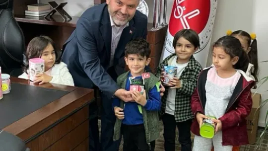 Tomarzalı miniklerden Gazze'ye destek