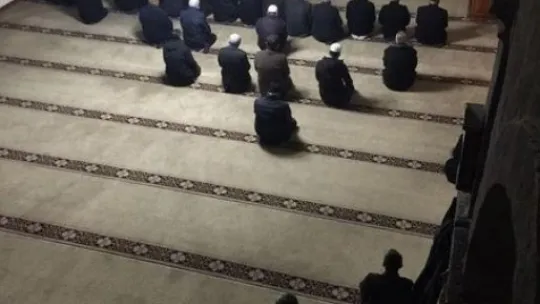 Tomarzalılar sabah namazında bir araya geldi