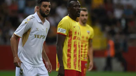 Sezonun ilk 3 Puanı: Kayserispor: 2 - Samsunspor: 1