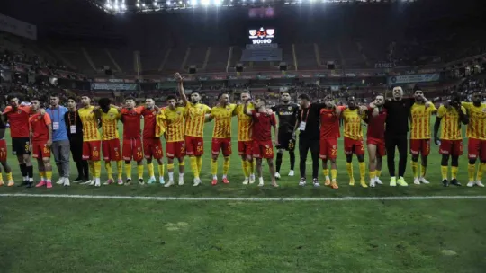 Sezonun ilk 3 Puanı: Kayserispor: 2 - Samsunspor: 1