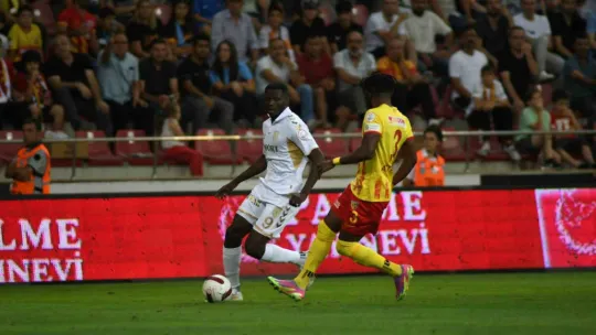 Sezonun ilk 3 Puanı: Kayserispor: 2 - Samsunspor: 1