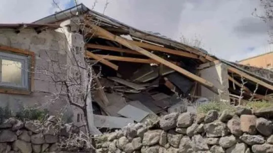 Tüp patladı, ortalık savaş alanına döndü