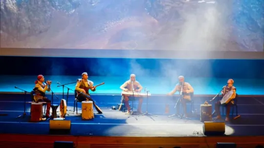 Turan Ethno- Folk Ensemble ERÜ'de sahne aldı