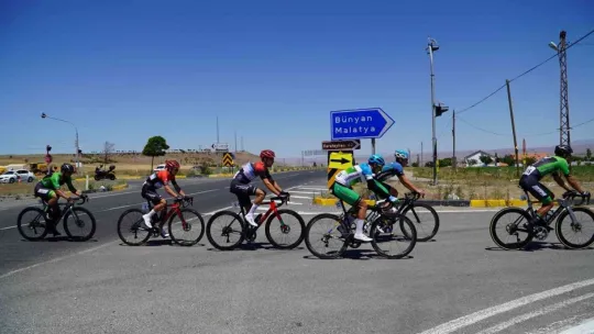 Uluslararası Yol Bisiklet Yarışları Grand Prix Erciyes Etabı başladı