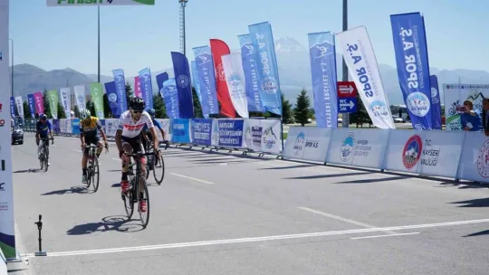 Uluslararası Yol Bisiklet Yarışları Grand Prix Erciyes Etabı başladı