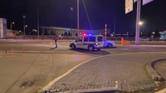 Unutulan valiz polis ekiplerini harekete geçirdi