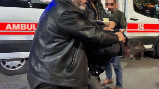 Uygulama yapan polise çarpıp kaçtı