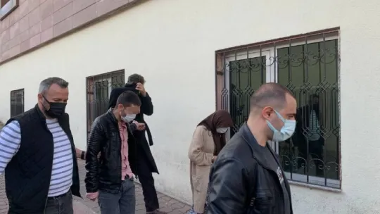 Uyuşturucu taciri anne, baba ve oğul adliyeye sevk edildi
