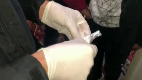 Uyuşturucu üretilen eve polis baskını