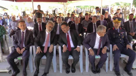 Vali Çiçek: '15 Temmuz'da Türk milleti dünya milletlerine örnek oldu'