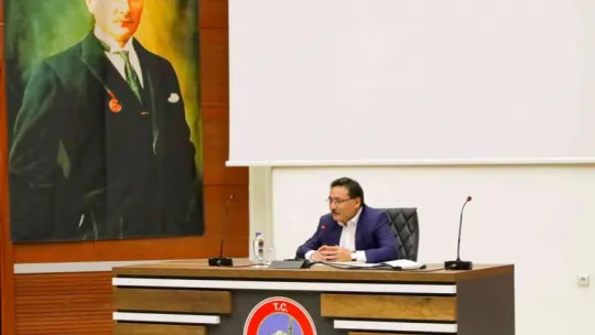 Vali Çiçek: 'Amacımız vatandaşlarımıza en iyi hizmeti sunmak'