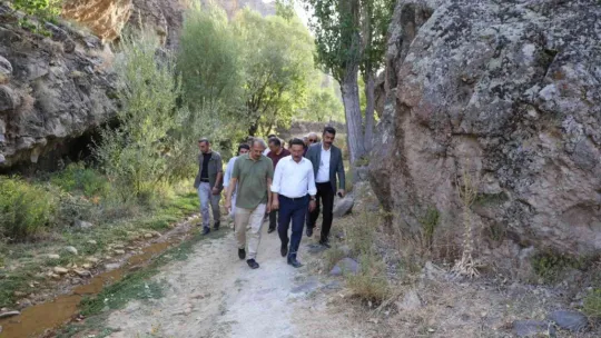 Vali Çiçek: 'Baharda herkes Erdemli'ye gelecek'