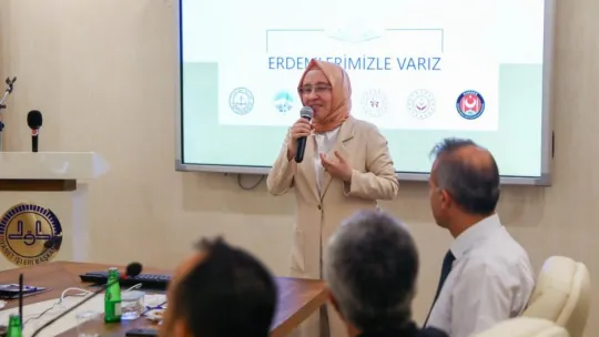 Vali Çiçek: 'ERVA Projesi, eğitim öğretim alanında örnek teşkil edecektir'