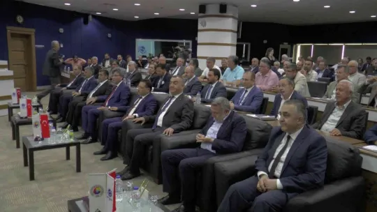 Vali Çiçek: 'İşsiz gençleri istihdam eden sanayiciler suçla mücadelede bize destek oluyor'