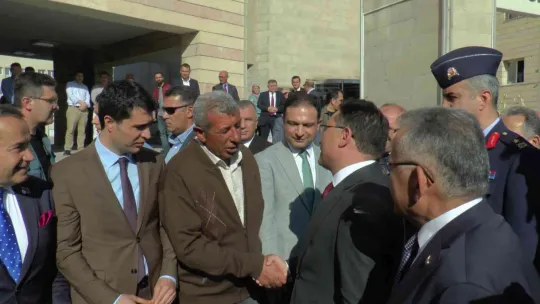 Vali Çiçek: 'Sadece Kayseri Valisi değil Kayseri'nin bir evladı olmaya geldim'