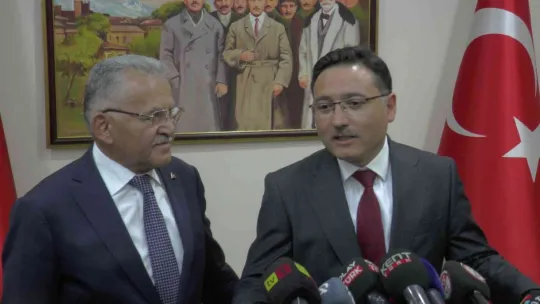 Vali Çiçek: 'Sadece Kayseri Valisi değil Kayseri'nin bir evladı olmaya geldim'