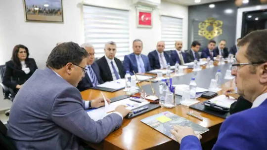 Vali Çiçek, Seçim Güvenliği toplantısı yaptı