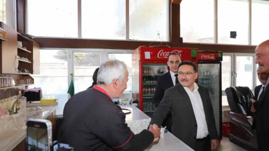 Vali Çiçek, Özvatan'ı ziyaret etti