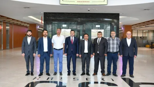 Vali Çiçek, Kayseri OSB Başkanı Yalçın ve yönetim kurulu üyelerini ziyaret etti