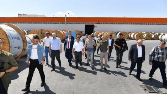 Vali Çiçek, Kayseri OSB Başkanı Yalçın ve yönetim kurulu üyelerini ziyaret etti