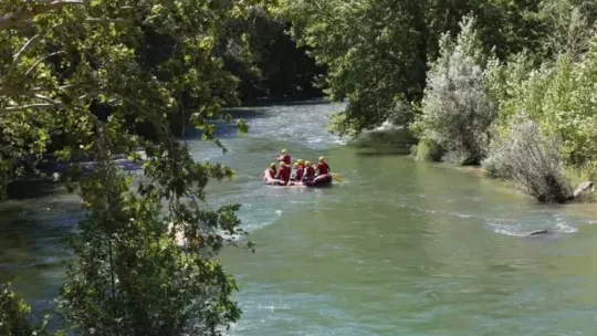 Vali Çiçek rafting yaptı