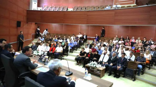 Vali Çiçek tarih öğretmenleriyle bir araya geldi