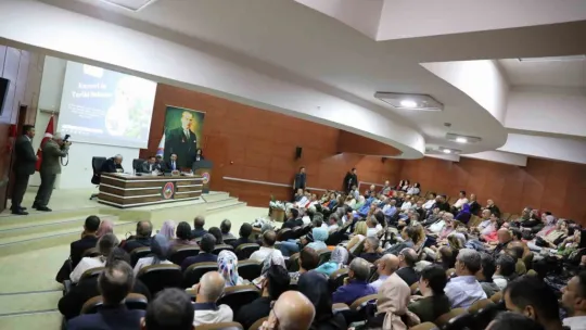 Vali Çiçek tarih öğretmenleriyle bir araya geldi