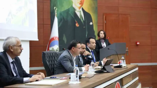 Vali Çiçek tarih öğretmenleriyle bir araya geldi