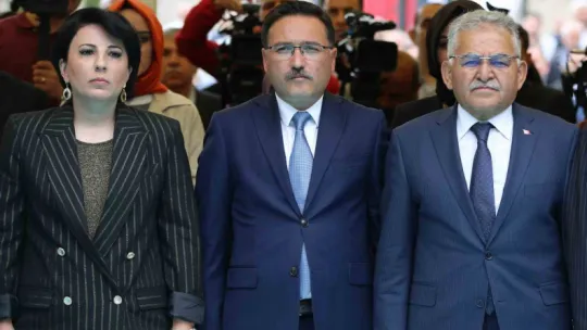 Vali Çiçek'ten Başkan Büyükkılıç'a teşekkür