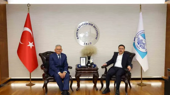 Vali Çiçek'ten Başkan Büyükkılıç'a 'hayırlı olsun' ziyareti