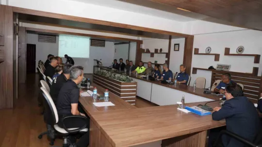 Vali Çiçek'ten İl Emniyet Müdürlüğü'ne ziyaret