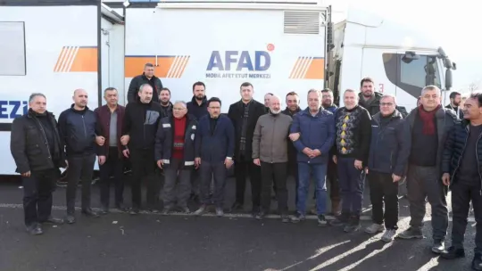 Vali Çiçek ve Başkan Büyükkılıç'tan deprem bölgesinde 'Kayseri' dayanışması
