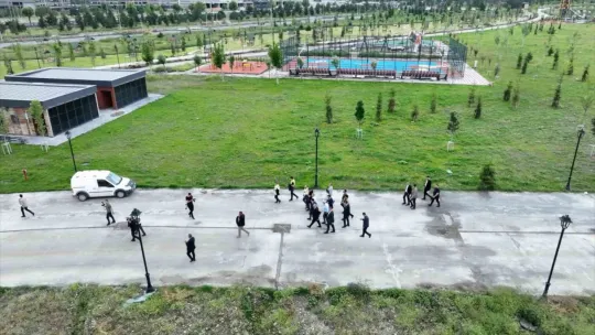 Vali Çiçek Ve Başkan Büyükkılıç, Recep Tayyip Erdoğan Millet Bahçesi'ni inceledi