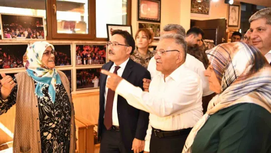 Vali Çiçek ve Başkan Büyükkılıç, 15 Temmuz Şehidi Cennet Yiğit'i kabri başında andı