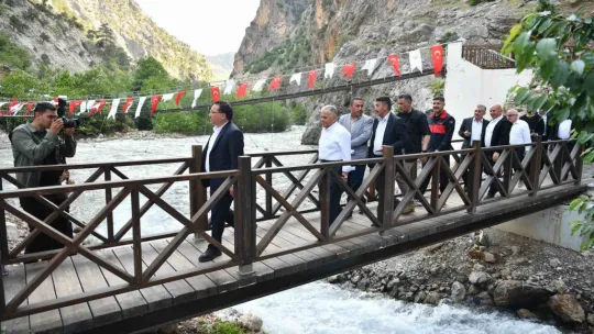 Vali Çiçek ve Başkan Büyükkılıç'yan Kapuzbaşı Şelaleleri'ne turistik hamleler