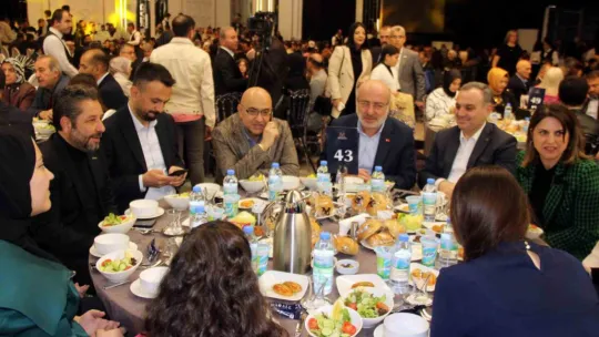 Vali Vekili Esmer: 'Kayseri'de 45 bin depremzede, 8 bin depremzede öğrenci misafir ediyoruz'