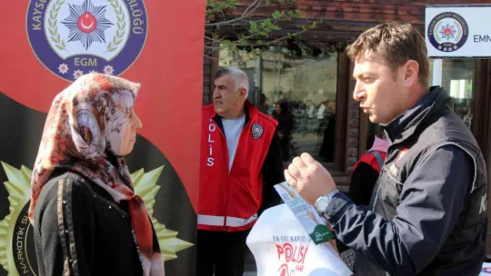 Vatandaşlar Narkotik Suçlarla İlgili Bilgilendirildi