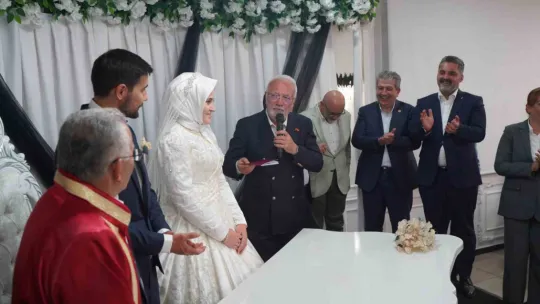 Yahyalı Belediye Başkanı Esat Öztürk'ün mutlu günü