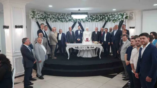 Yahyalı Belediye Başkanı Esat Öztürk'ün mutlu günü