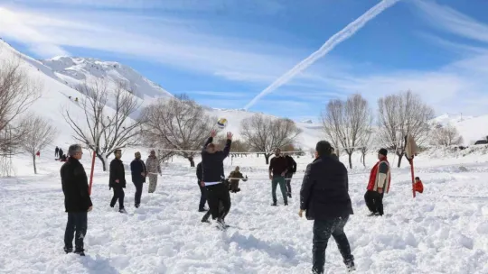 Yahyalı Belediye personeli kar festivalinde buluştu