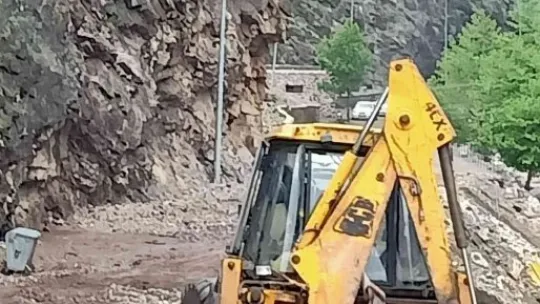Yahyalı'da sel ve heyelanın izleri siliniyor