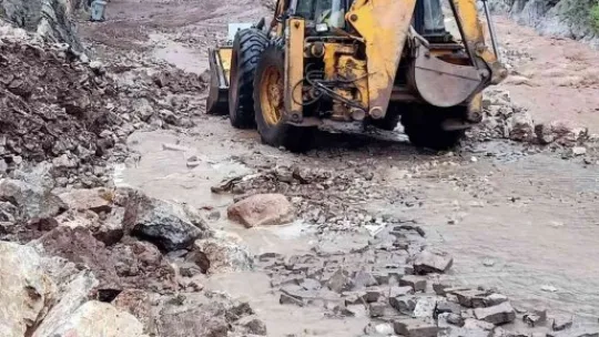 Yahyalı'da sel ve heyelanın izleri siliniyor