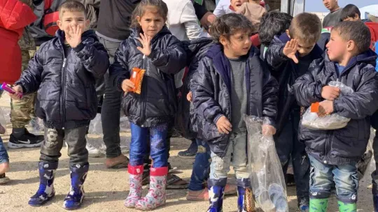Yahyalılı gençler Suriye'deki çocukları ısıttı