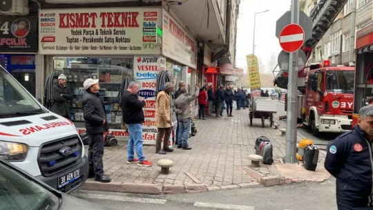 Yangını film izler gibi izlediler