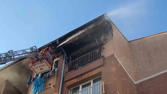 Yangını film izler gibi izlediler