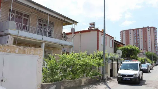 Yaşlı kadın yalnız yaşadığı evinde ölü bulundu