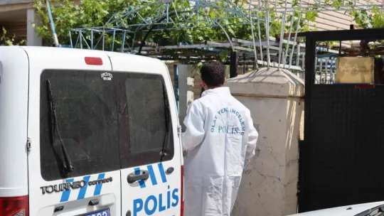 Yaşlı kadın yalnız yaşadığı evinde ölü bulundu
