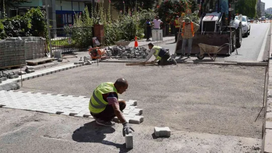 Yaya Yolu Ve Çevre Düzenleme Çalışması İle Melikgazi Yenileniyor